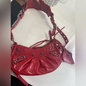 balenciaga le cagole